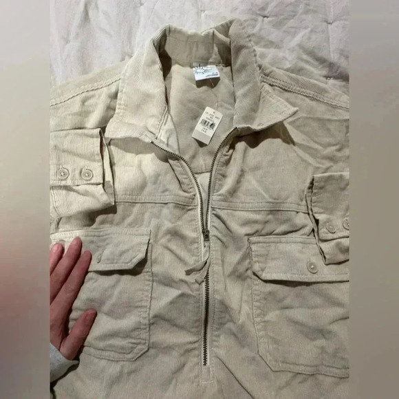 NWT OFFLINE BY AERI CORDUROY BEIGE JACKET - Picture 2 of 5